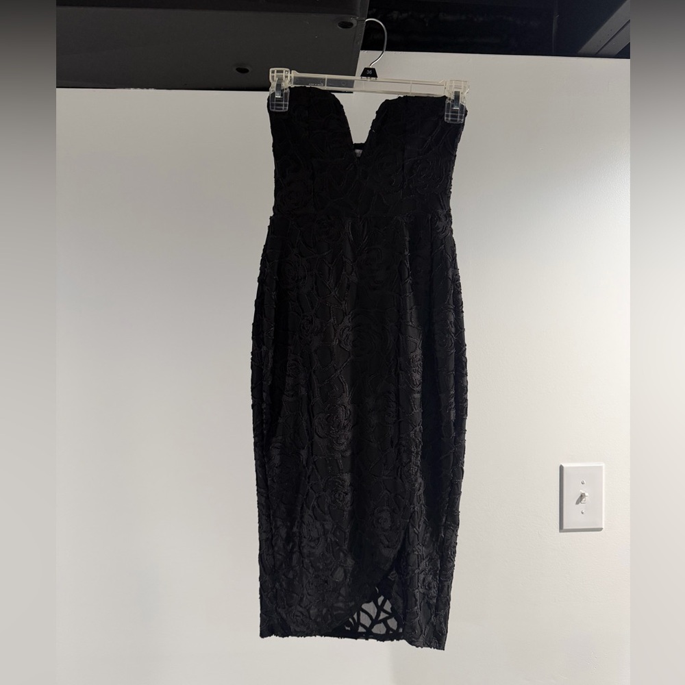 Elegant Black Lace Dress
